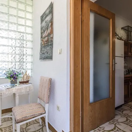 Apartamento Julka By Interhome