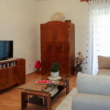 Apartamento Julka By Interhome Kraj (Istria)